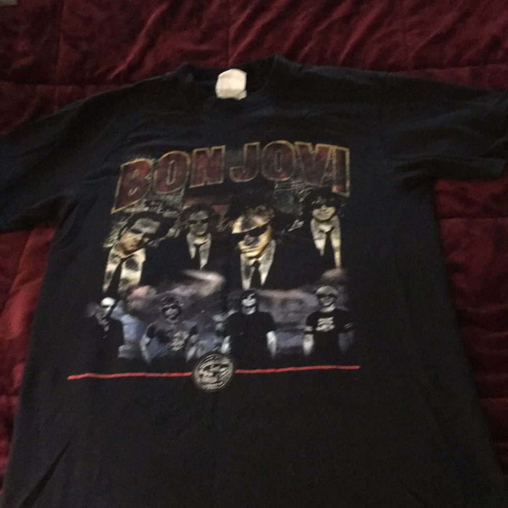 2003 Bon Jovi tshirt size medium